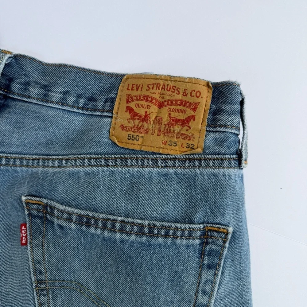 Men’s Levi’s 550 Denim Jeans Size 35x32 Please read full description 👍​​